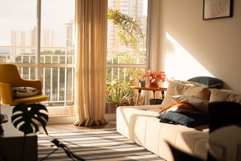 Beispielbild: Altbauwohnung mit Südbalkon